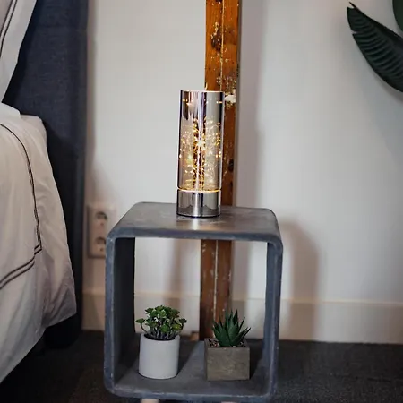 בית הארחה Yourbnb Kerkstraat 3*